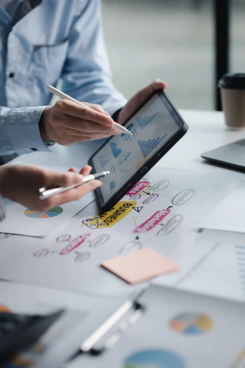 Planificación de contenidos para redes sociales en una tablet